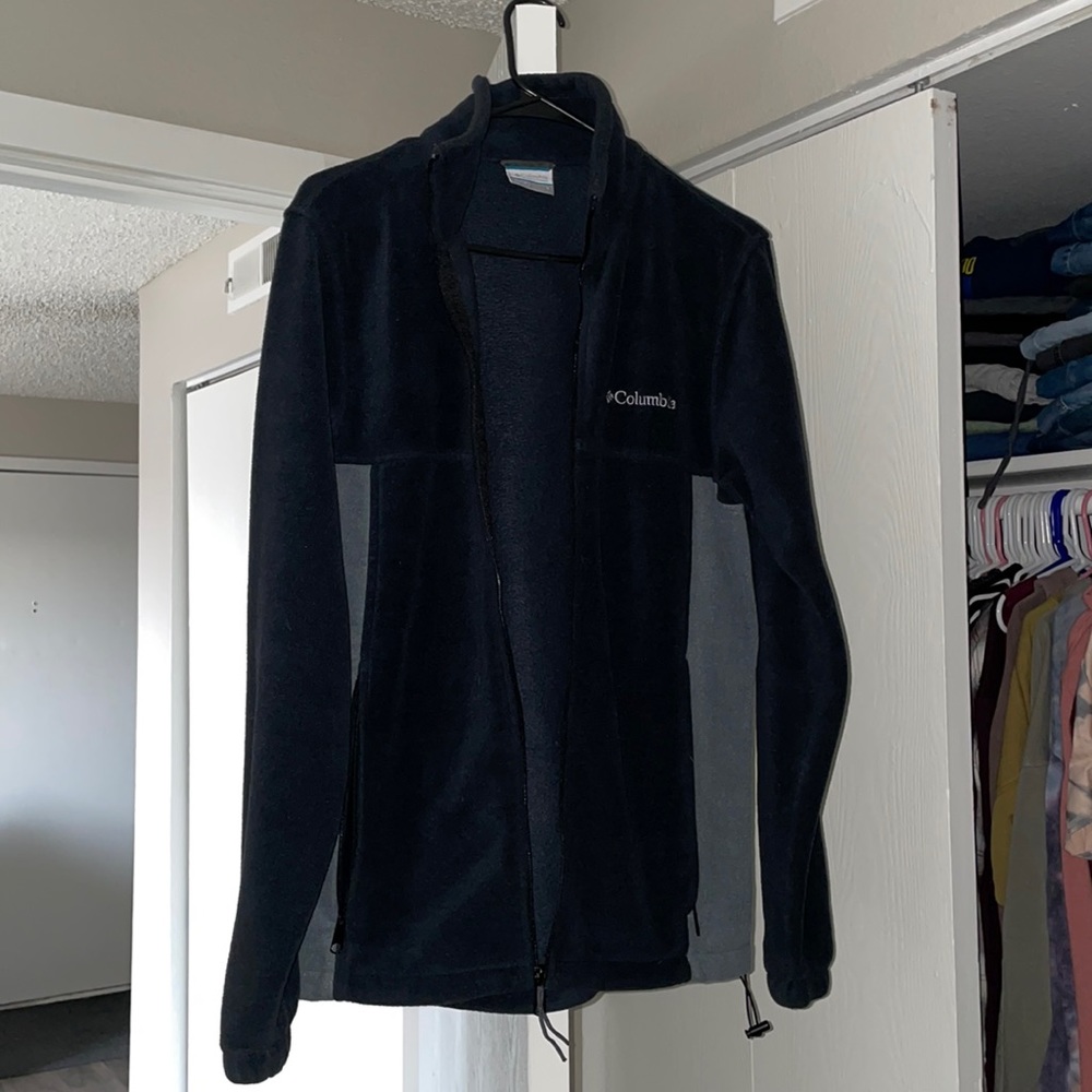 Women’s Columbia zip-up. Perfect condition!